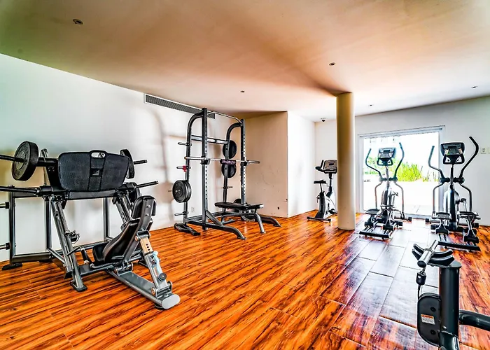 Apartamento Casa Flor- Quiet, Secure, Serene Cabo Condo, Pool Views!