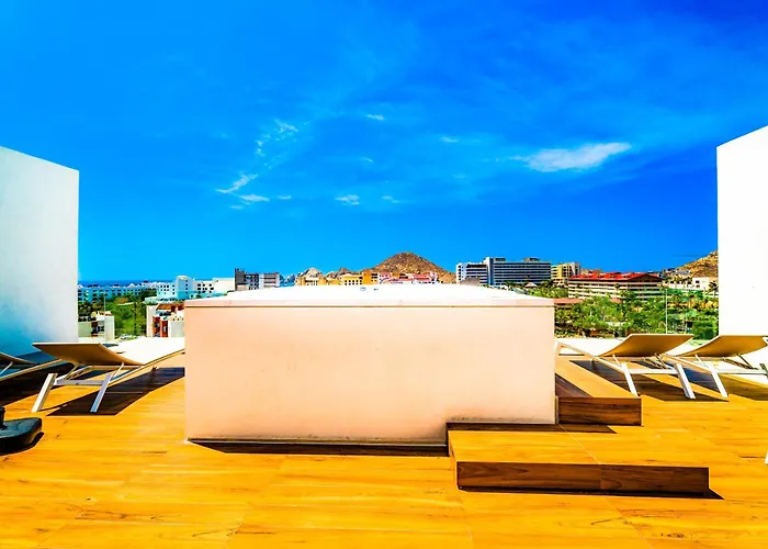Casa Flor- Quiet, Secure, Serene Cabo Condo, Pool Views! * Cabo San Lucas