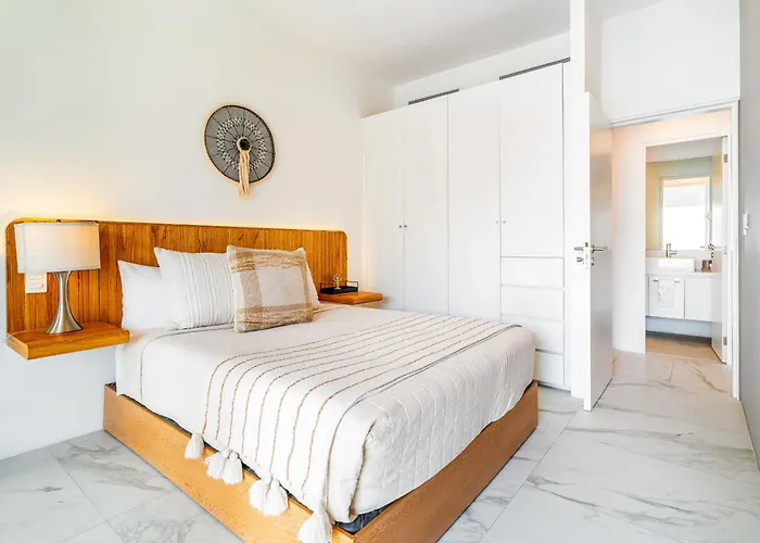 Casa Flor- Quiet, Secure, Serene Cabo Condo, Pool Views! *